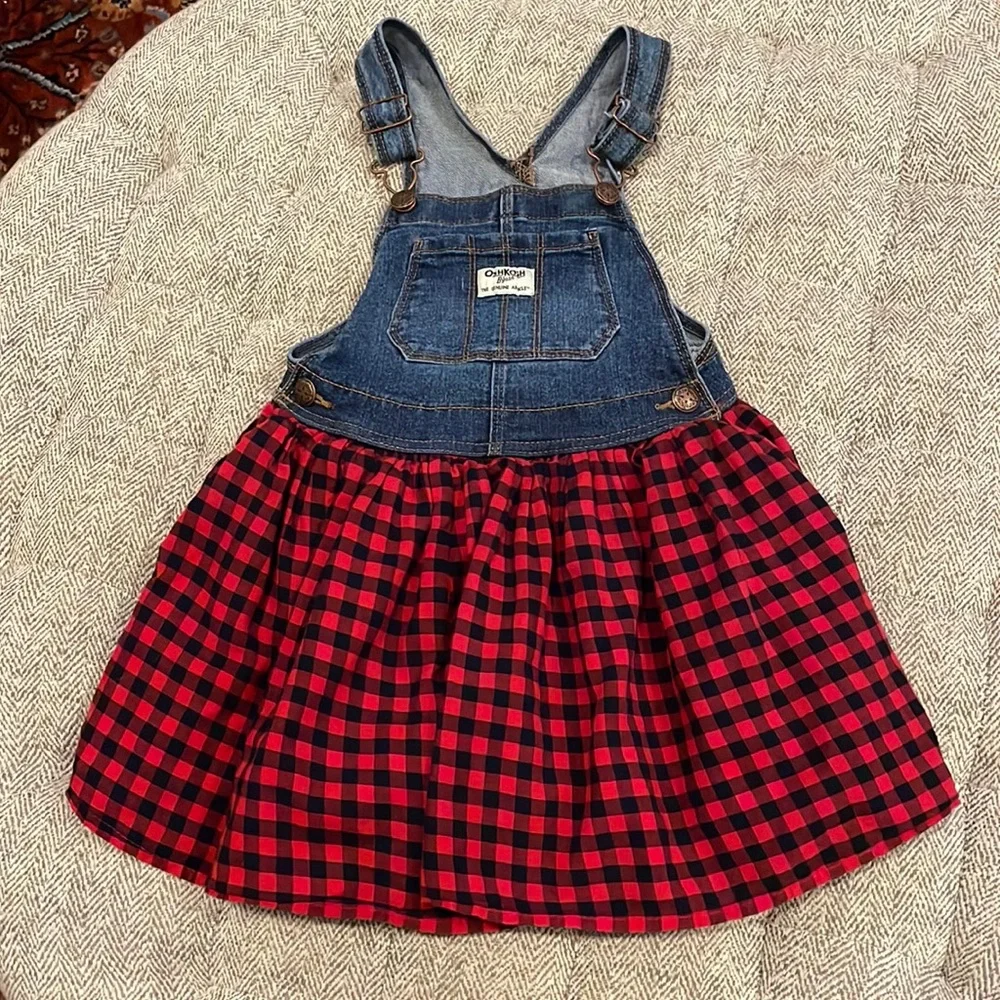 Oshkosh jumper size 5T